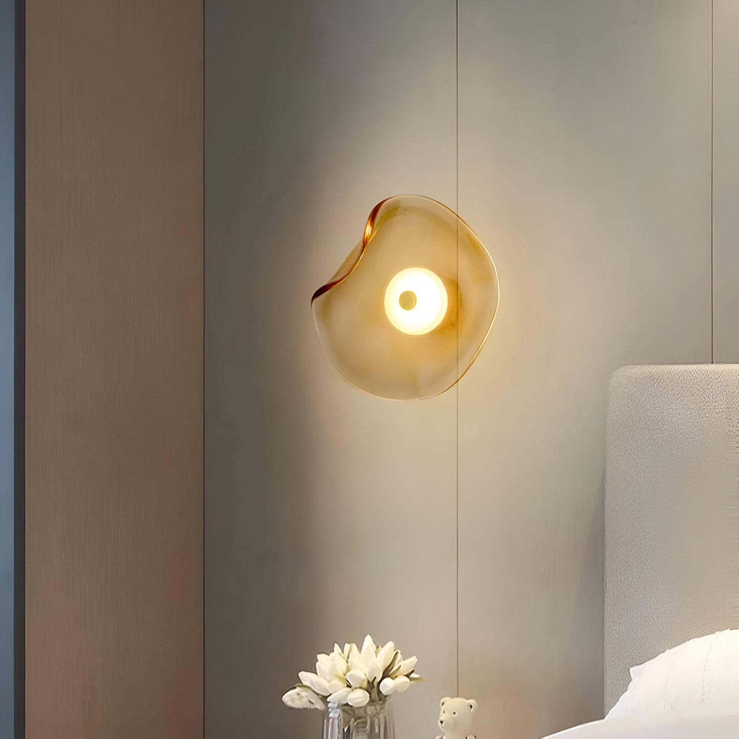 Nordic Curved Glass Japandi Style Glass LED Wall Light 2